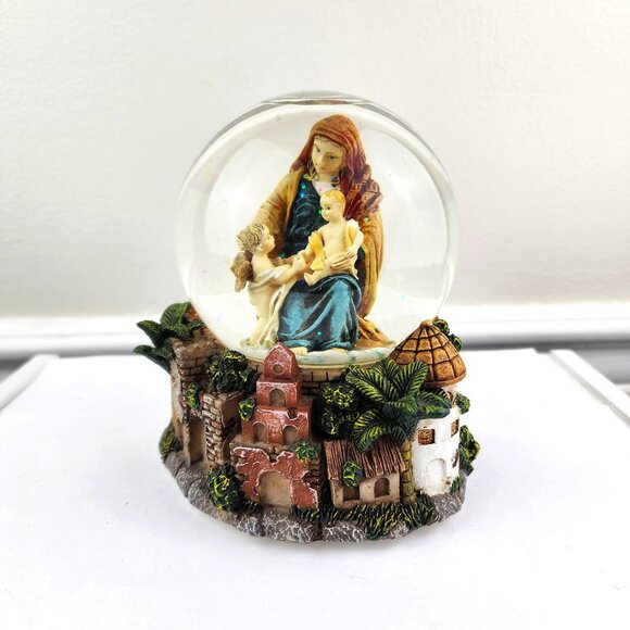 San Francisco Music Box Snowglobe Mother Mary Baby Angel Silent Night Musical - Picture 1 of 7
